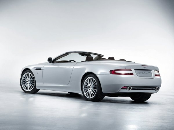 Aston Martin DB9 Volante.